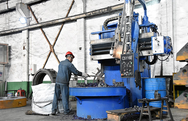 【潤康】分享：立磨輥套、磨盤襯板磨損修復(fù)是難題嗎？